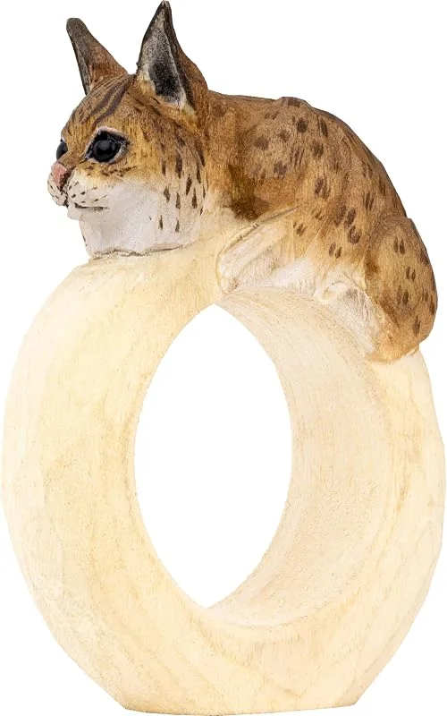 Besuche den WildlifeGarden-Store Serviettenring – Luchs Klein (WG5044) - Handgeschnitzter Serviettenring aus Holz für die Tischdekoration — Advent und Tisch