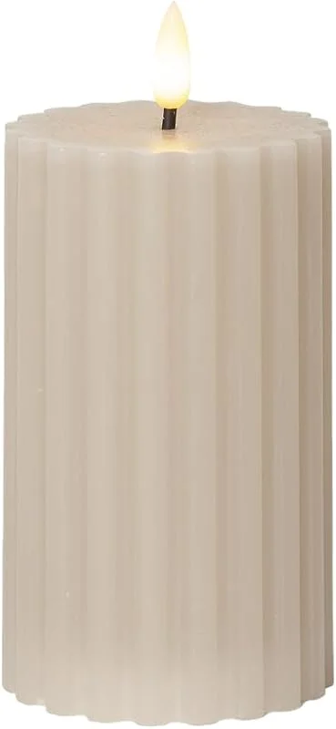 Besuche den Star Trading-Store Star Trading LED Stumpenkerze 15cm - Rillen-Optik Flackernd Warmweiß — Kerzenlicht Abendessen