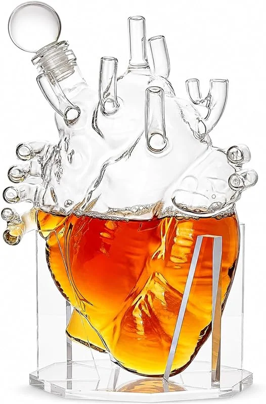 Besuche den The Wine Savant-Store The Wine Savant Herz Dekanter Whiskey & Wein Dekanter Set von Wine Savant, Organbelüfter, lustiges Geschenk für jemanden, den Sie lieben! Geschenk für Ärzte, Vormittel, Erwachsene (750 ml) — Wein und Festtafel