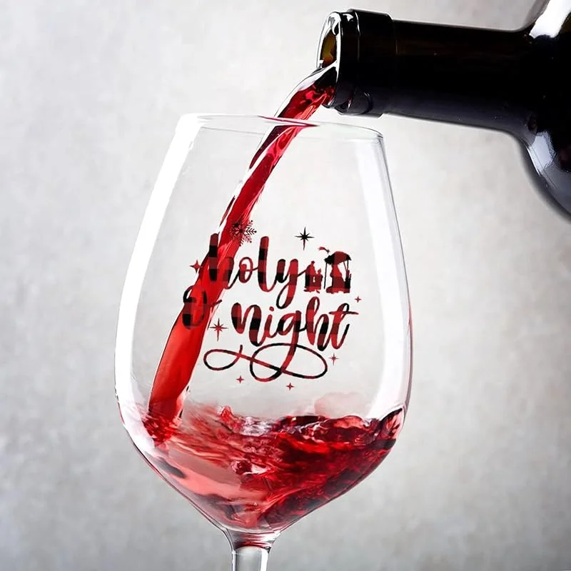 Marke: Rimego O Holy Night Weinglas Kelch, 482 ml Rotweinglas Set mit 2 dekorativen Weingläsern Tolles Weingeschenk für Hochzeitstag, Weihnachten, Geburtstag — Wein und Festtafel
