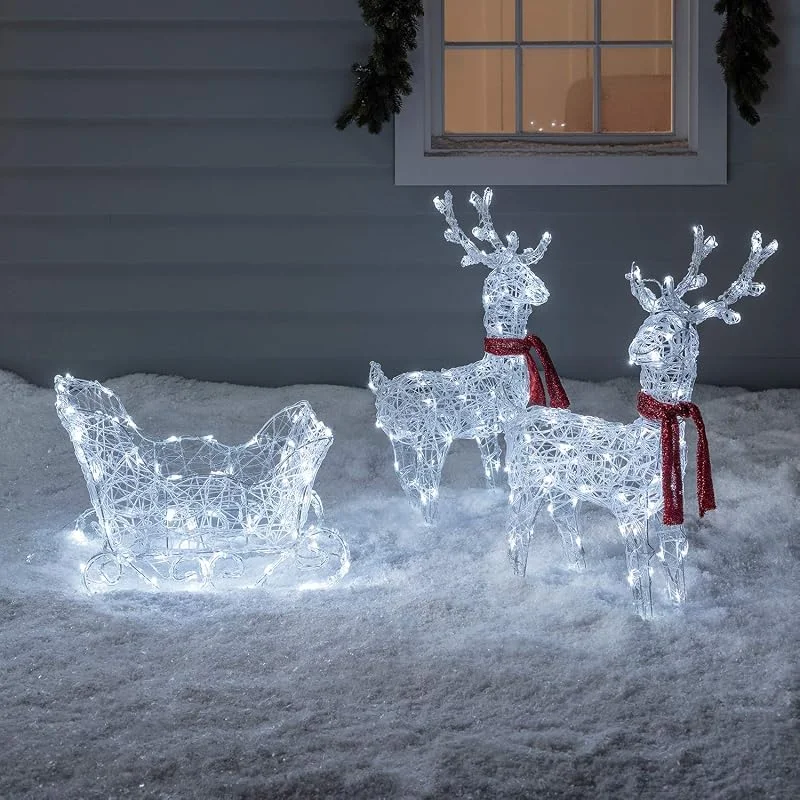 Besuche den Lights4fun-Store Lights4fun 240er LED Rentiere mit Schlitten weiß batteriebetrieben Timer Weihnachtsbeleuchtung für außen und innen Weihnachtsfigur Rentier Außen Rentier mit Schlitten Figur Outdoor Weihnachts Deko — Weihnachtsdeko