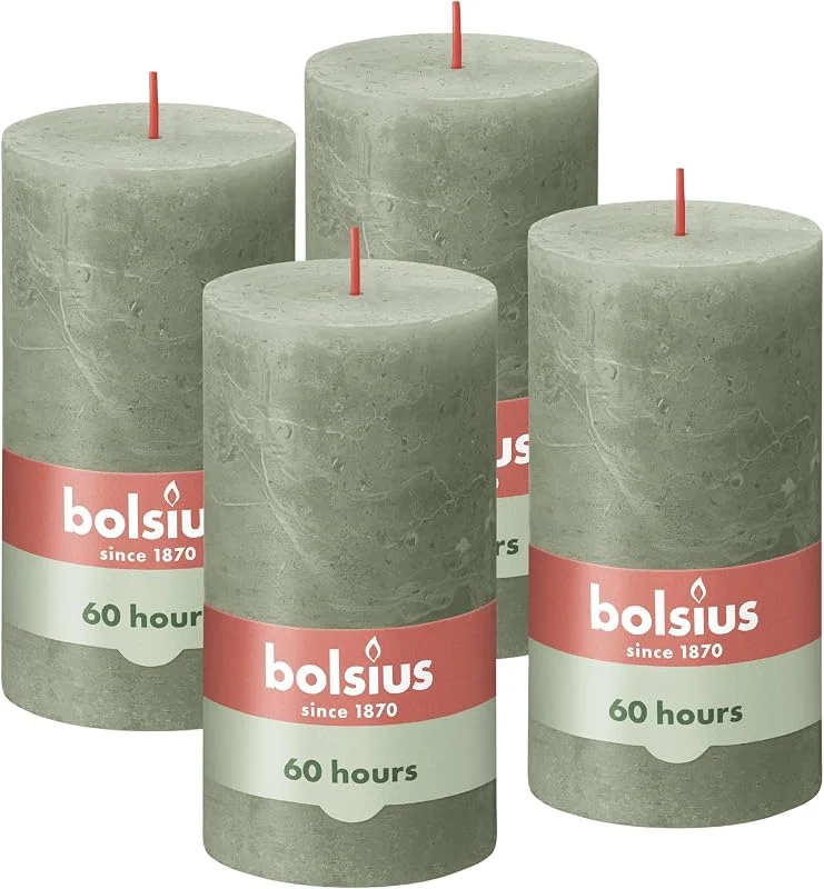 Besuche den bolsius-Store Bolsius Rustik Stumpenkerzen - Olivengrün - 4 Stück - 13 x 7 cm - Dekorative Haushaltkerzen - Natürliches Pflanzenwachts - Ohne Palmöl — Advent und Tisch